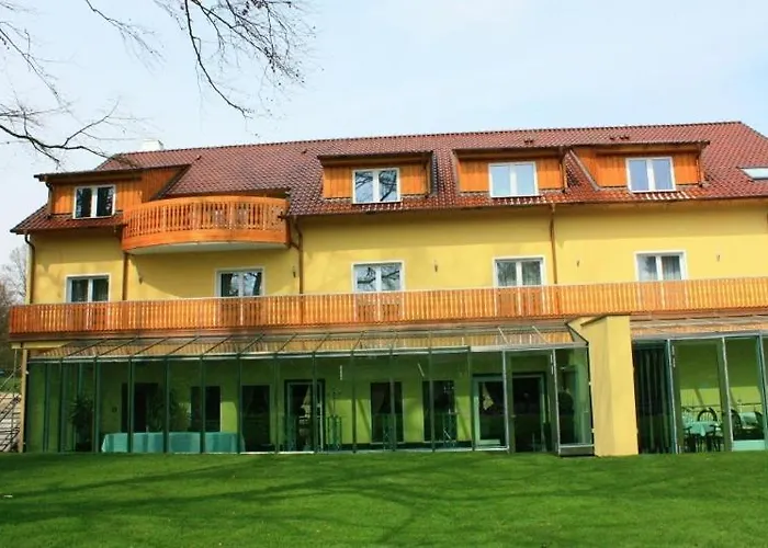 巴伐利亚兰德豪斯酒店 酒店 比勒费尔德